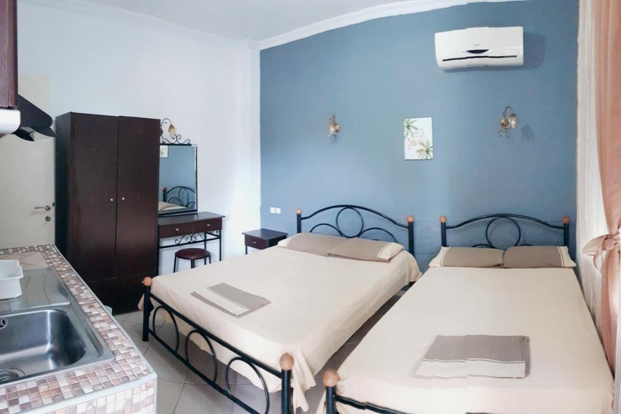 Konstantinos-Elli Rooms Vrasná Exterior foto